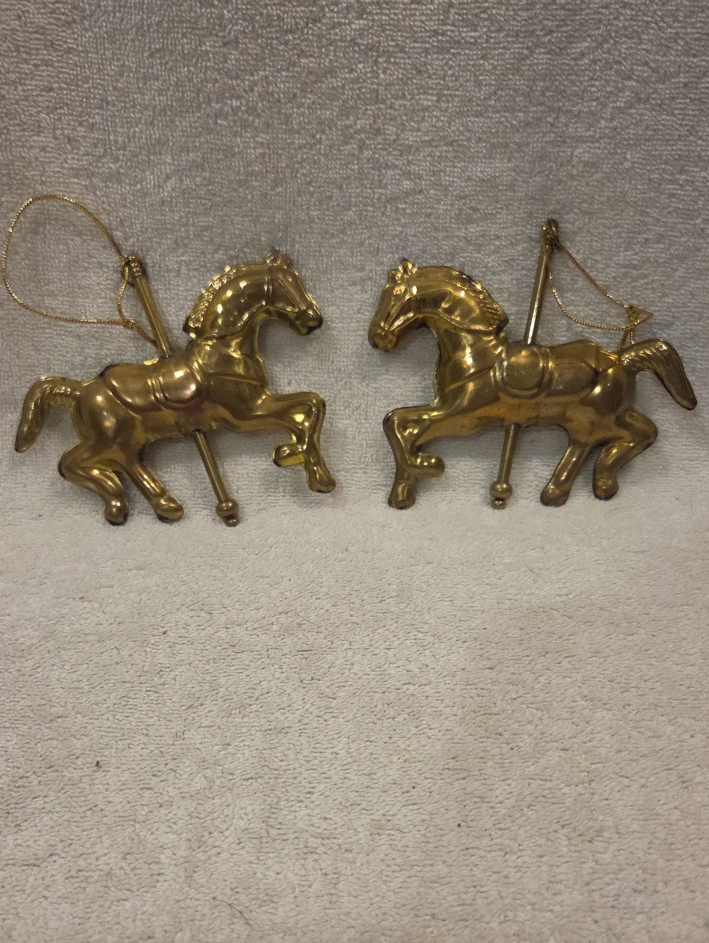 VINTAGE GOLDTONE CAROUSEL HORSE ORNAMENTS (2)